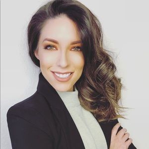 Meet your Posher, Ashley